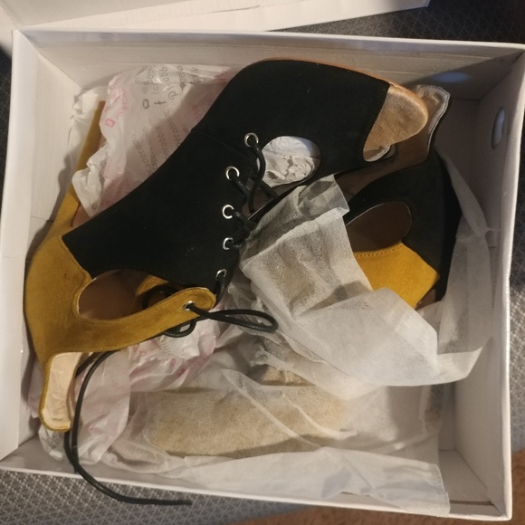 Cape robbin women shoes size9 - Picture 2 of 4